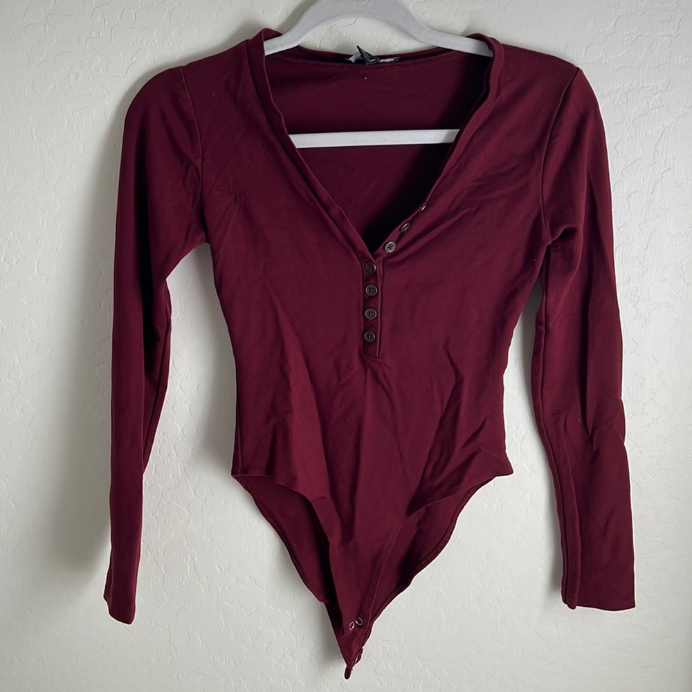 Forever 21 maroon long sleeve body suit